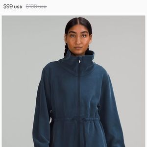 Lululemon softstreme cinch waist jacket navy size 12 NEW